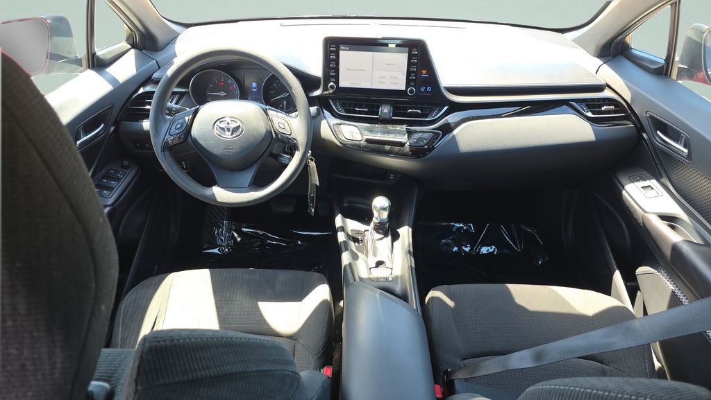 Used 2019 Toyota C-HR LE FWD image 11