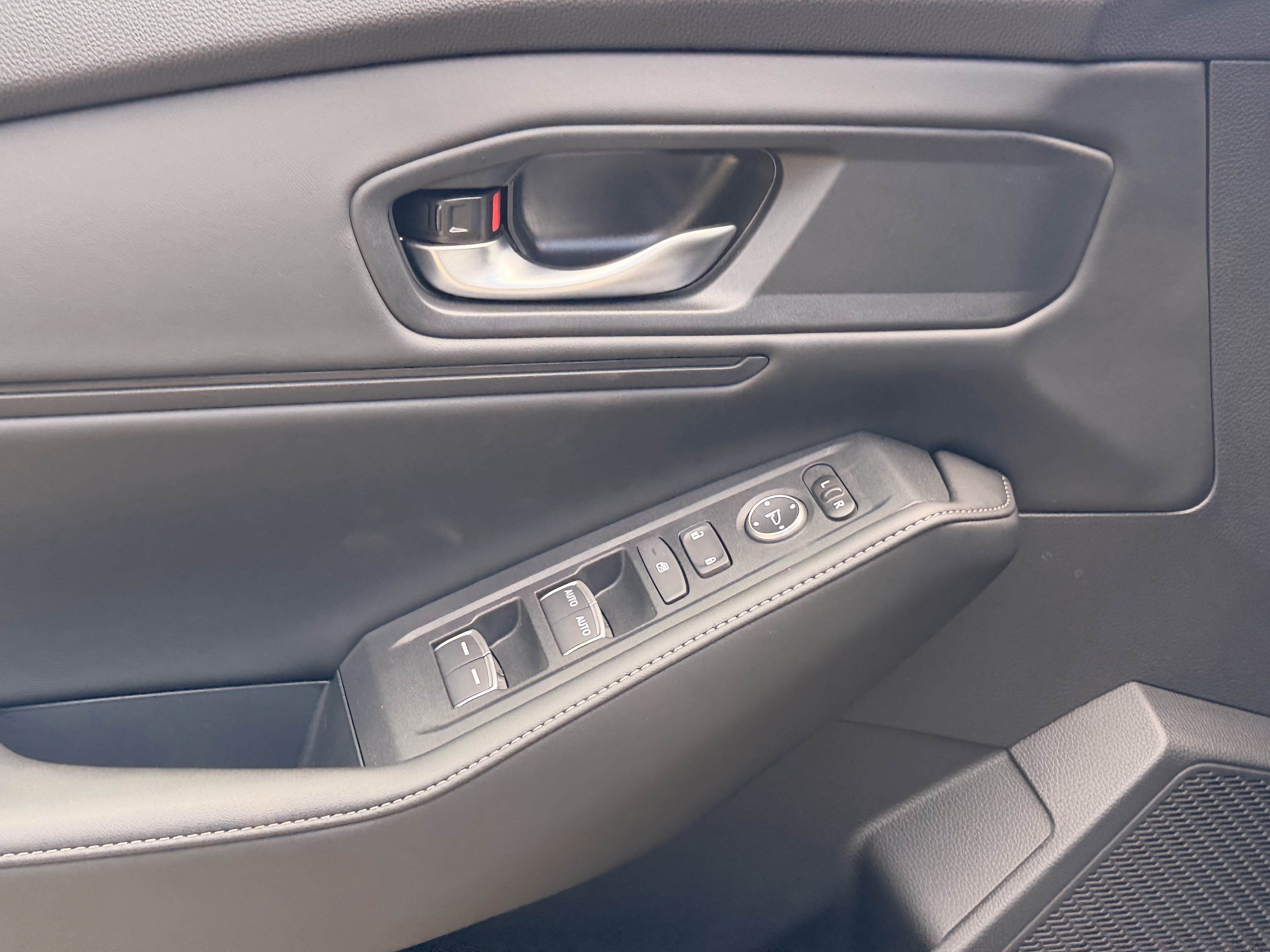 Certified 2025 Honda Accord Sport image 7