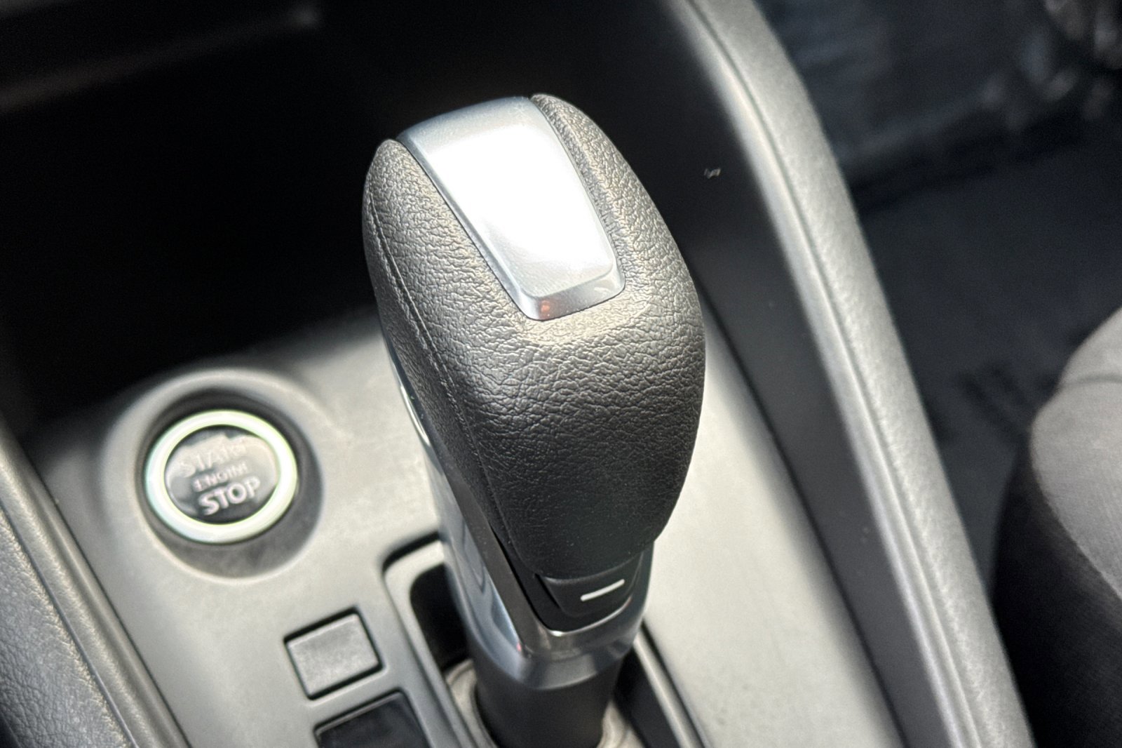 Used 2023 Nissan Kicks S image 21