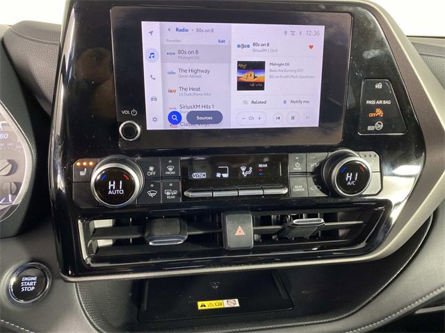 Used 2023 Toyota Highlander XLE image 23