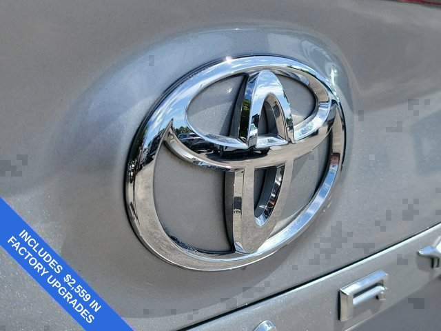 Used 2023 Toyota Camry XSE FWD image 10