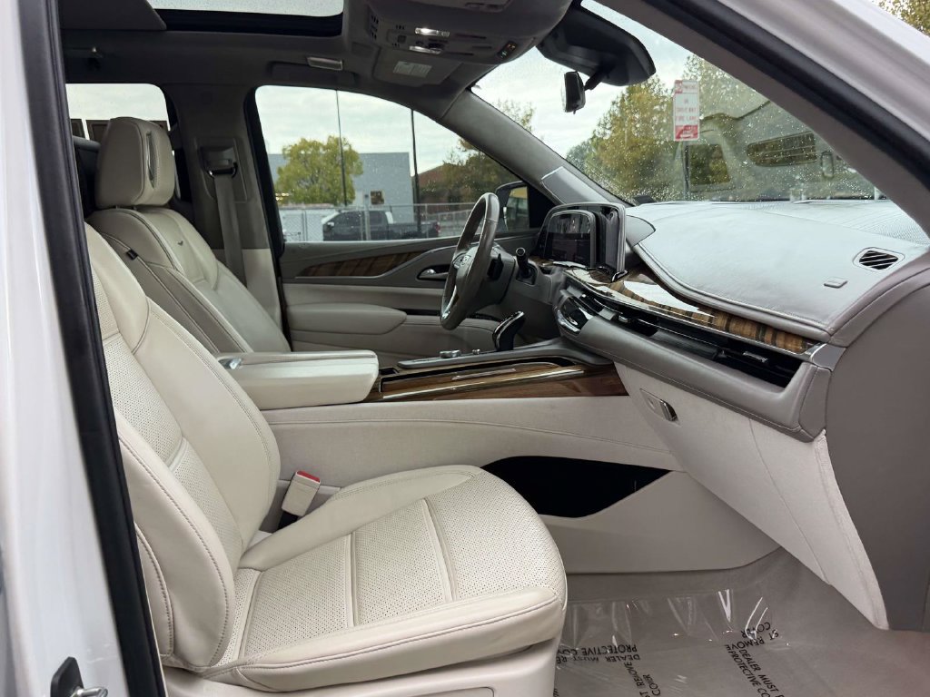 Used 2021 Cadillac Escalade Sport Platinum AWD/4WD image 10