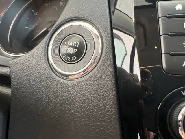 Used 2019 Nissan Rogue SL AWD/4WD image 23