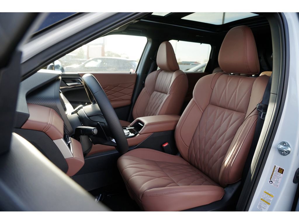 New 2025 Mitsubishi Outlander SEL image 12