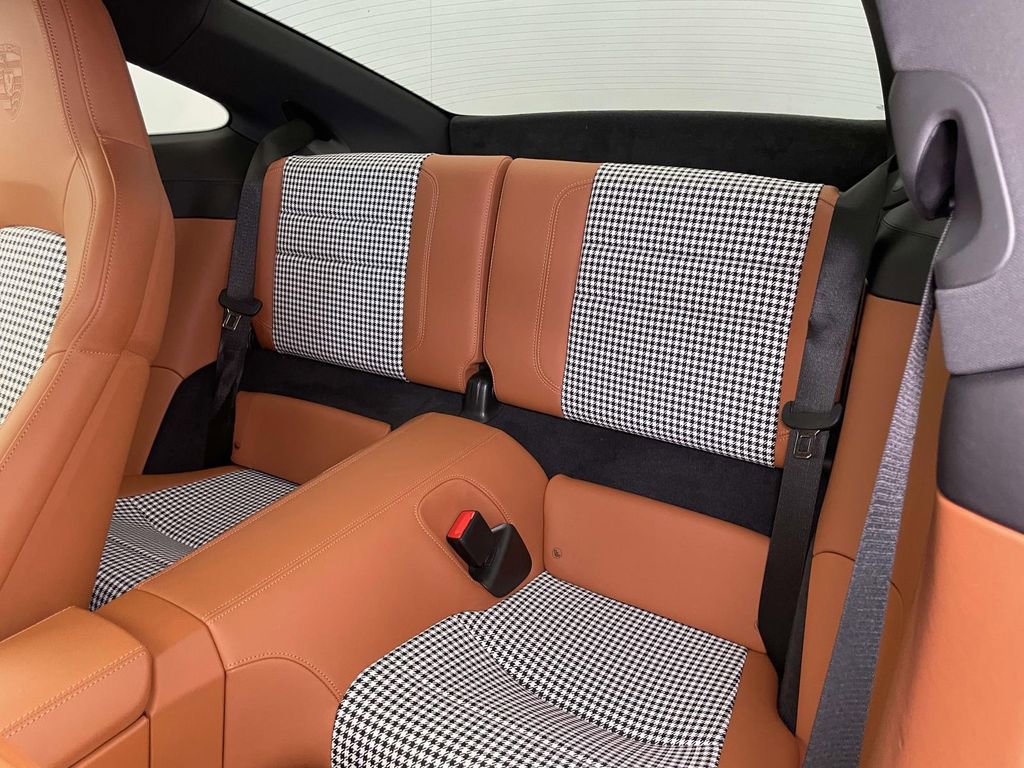 Certified 2024 Porsche 911 Carrera 4S AWD/4WD image 18