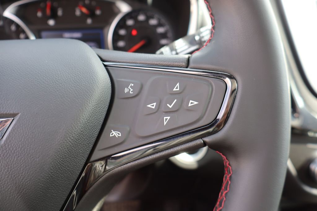 Used 2023 Chevrolet Equinox RS w/ LPO, Floor Liner Package image 17