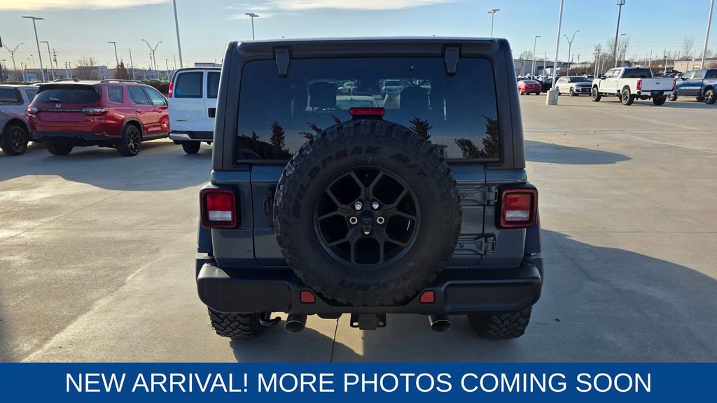 Used 2025 Jeep Wrangler Willys image 4