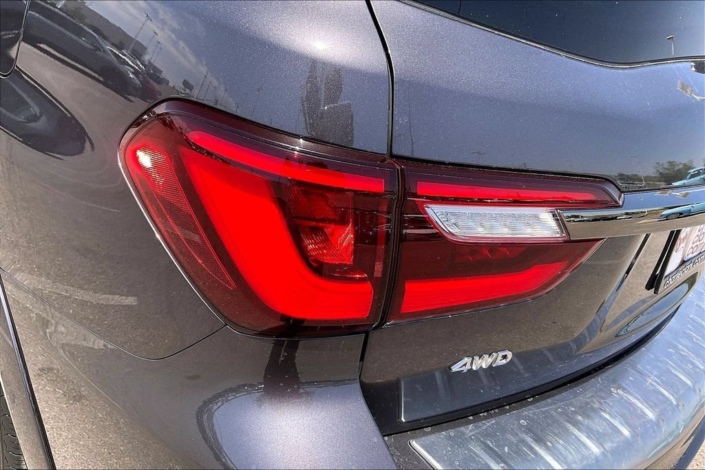 Used 2022 INFINITI QX80 Premium Select w/ Cargo Package AWD/4WD image 31