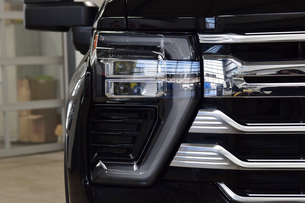 Used 2024 Chevrolet Silverado 2500 High Country image 12