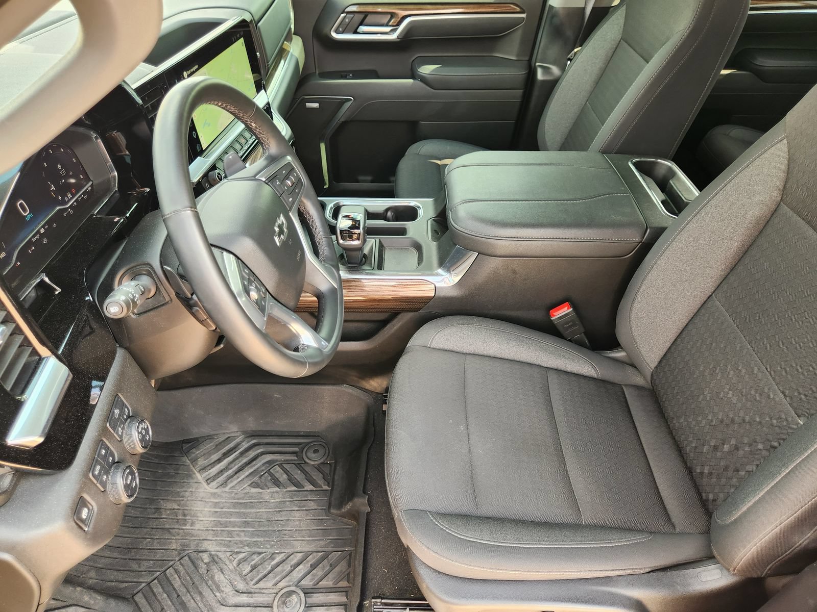 Used 2025 Chevrolet Silverado 1500 RST w/ Texas Edition Plus AWD/4WD image 14