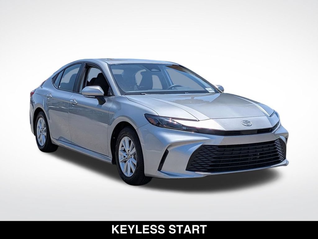 Used 2025 Toyota Camry LE FWD image 2