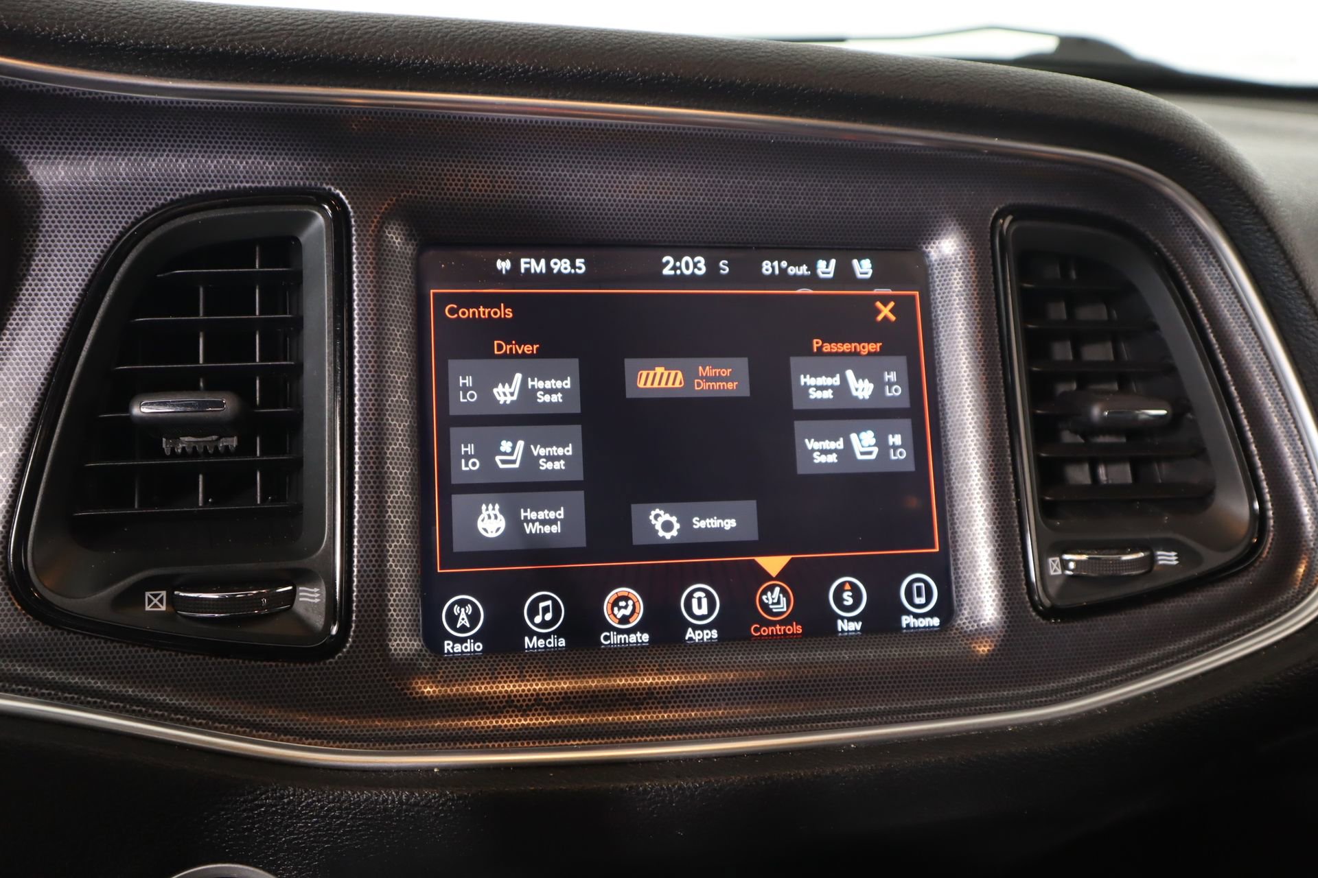 Used 2017 Dodge Challenger GT w/ Driver Convenience Group image 7