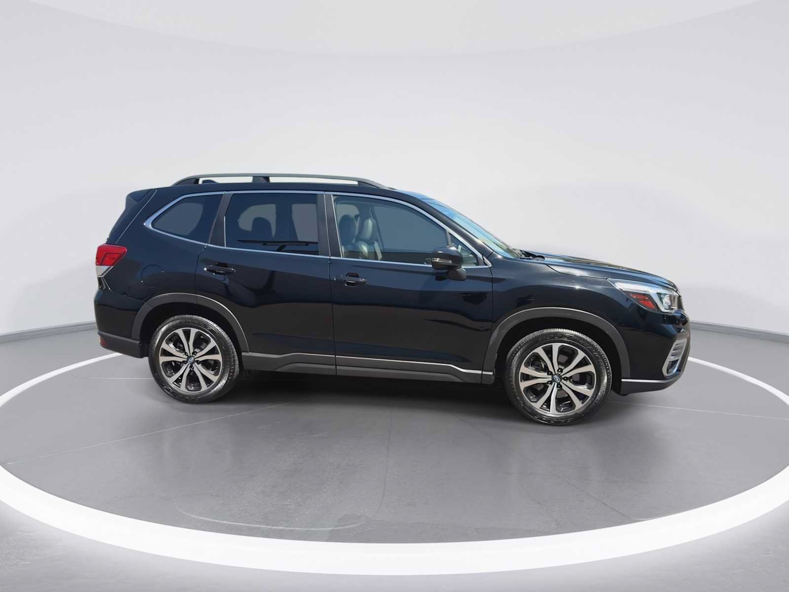 Used 2019 Subaru Forester Limited AWD/4WD image 9
