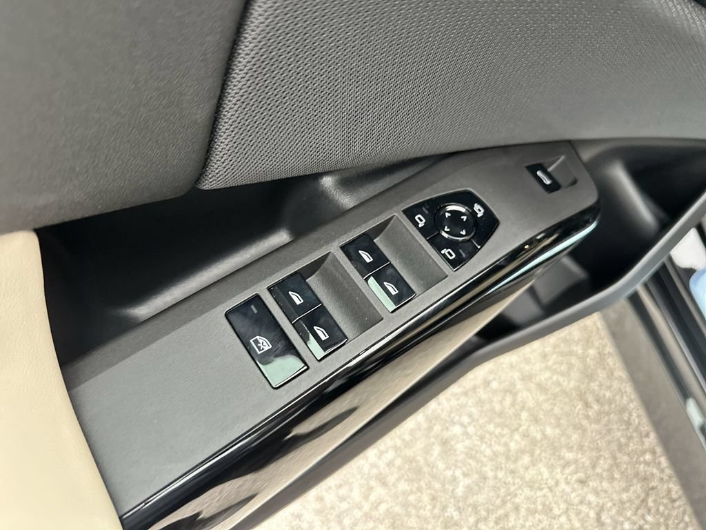 New 2026 BMW X3 xDrive30i w/ M Sport Package AWD/4WD image 14