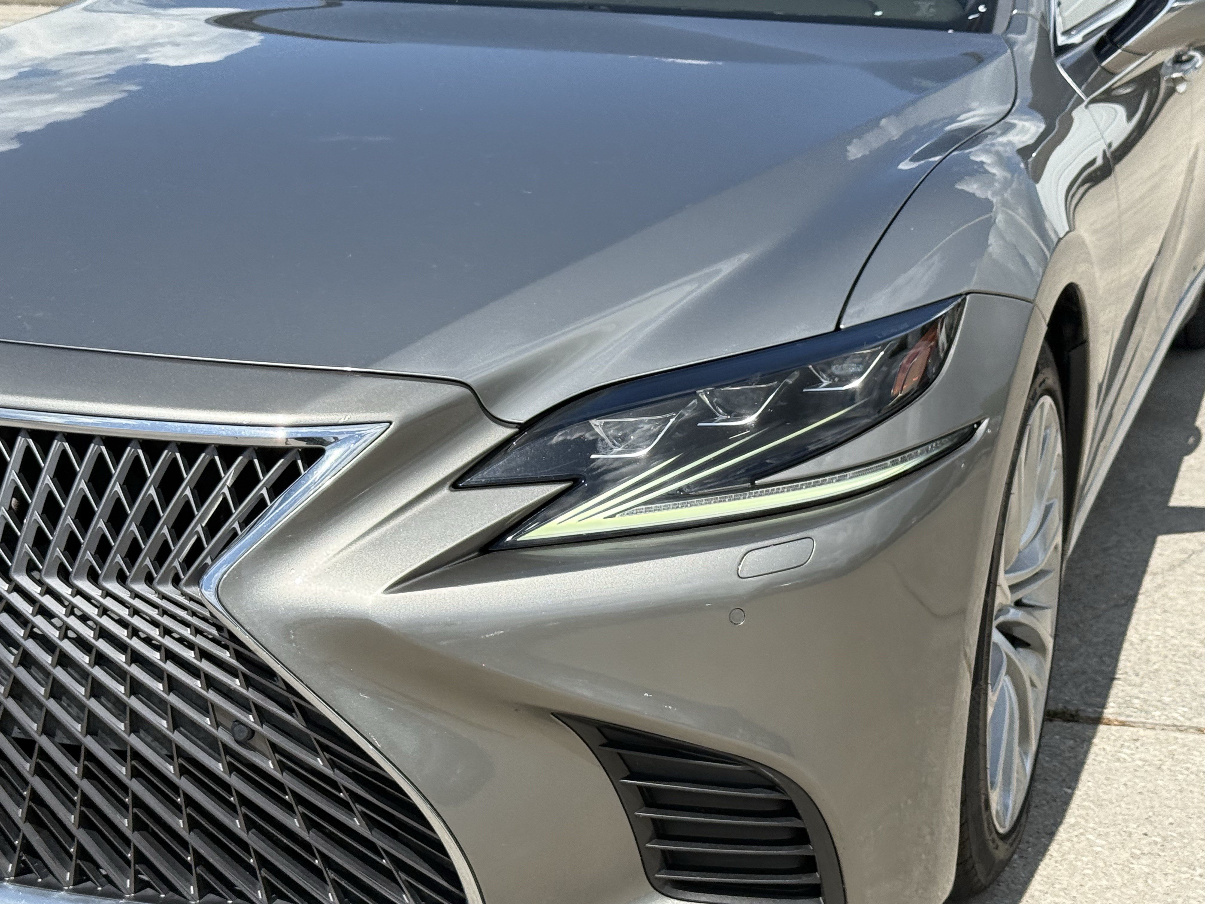 Used 2020 Lexus LS 500 w/ Interior Upgrade Package RWD image 11