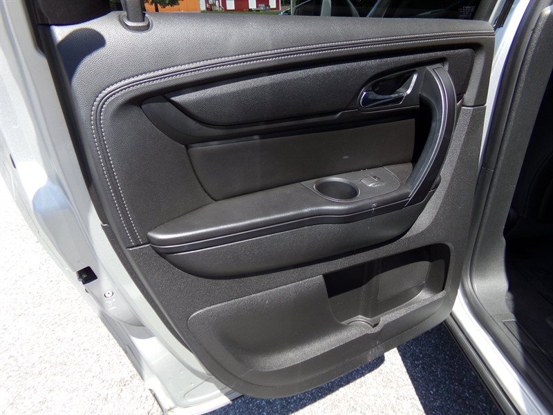 Used 2017 Chevrolet Traverse LT AWD/4WD image 44