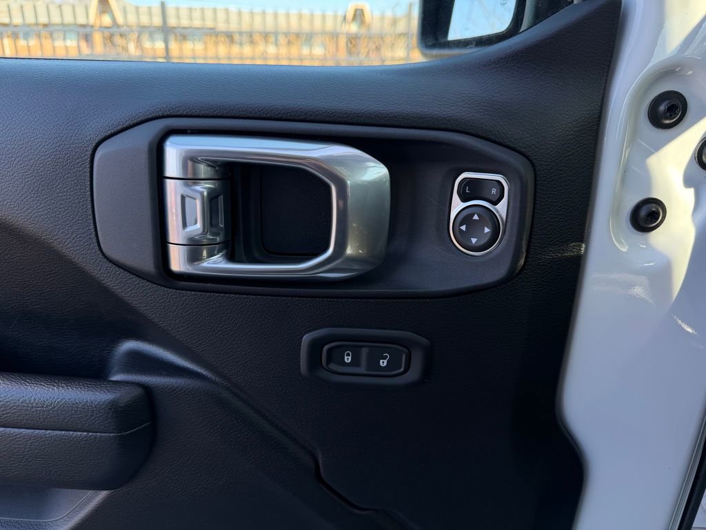 Used 2022 Jeep Wrangler Unlimited Sport w/ Technology Group image 21