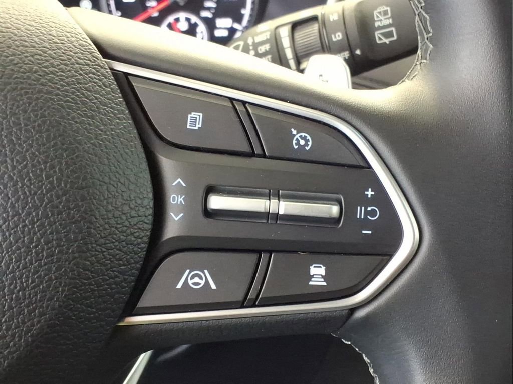 Used 2023 Hyundai Santa Fe SEL image 17