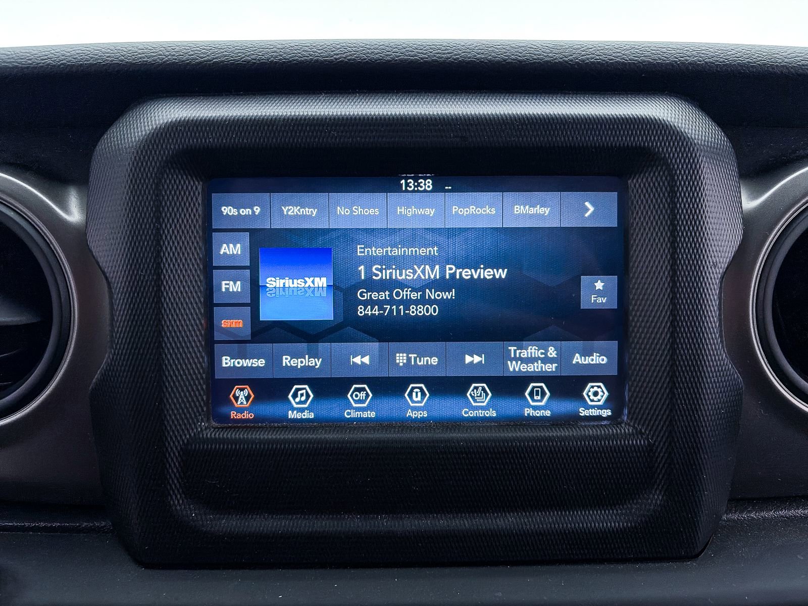 Used 2023 Jeep Wrangler Unlimited Sport AWD/4WD image 16