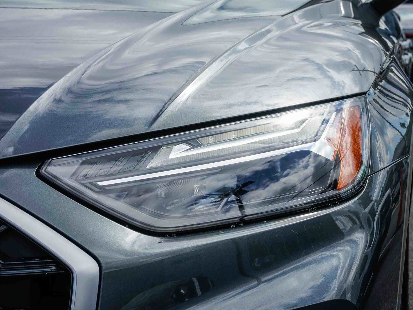 Used 2023 Audi Q5 e Premium w/ Convenience Package image 7