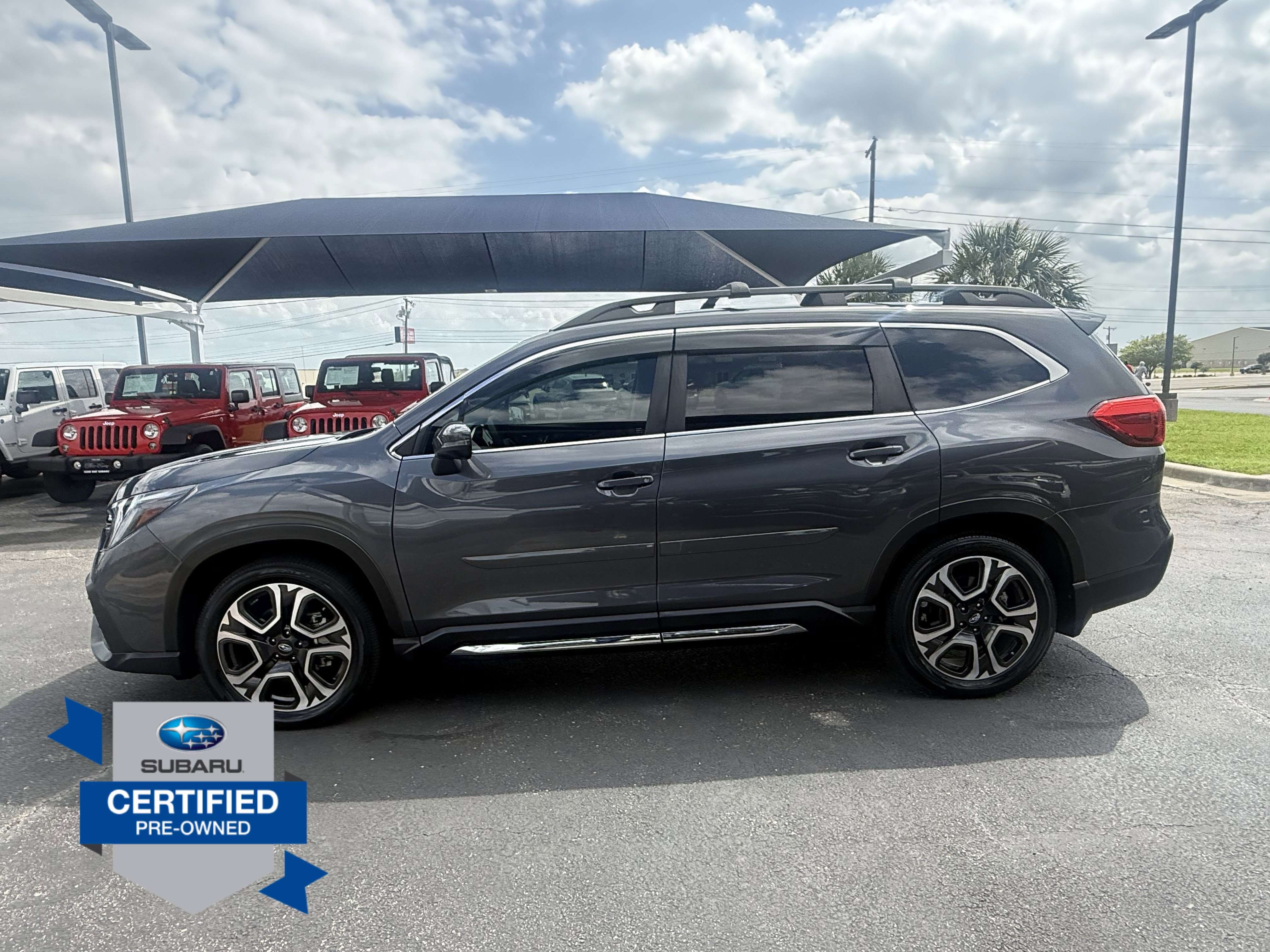 Used 2023 Subaru Ascent Limited AWD/4WD image 4