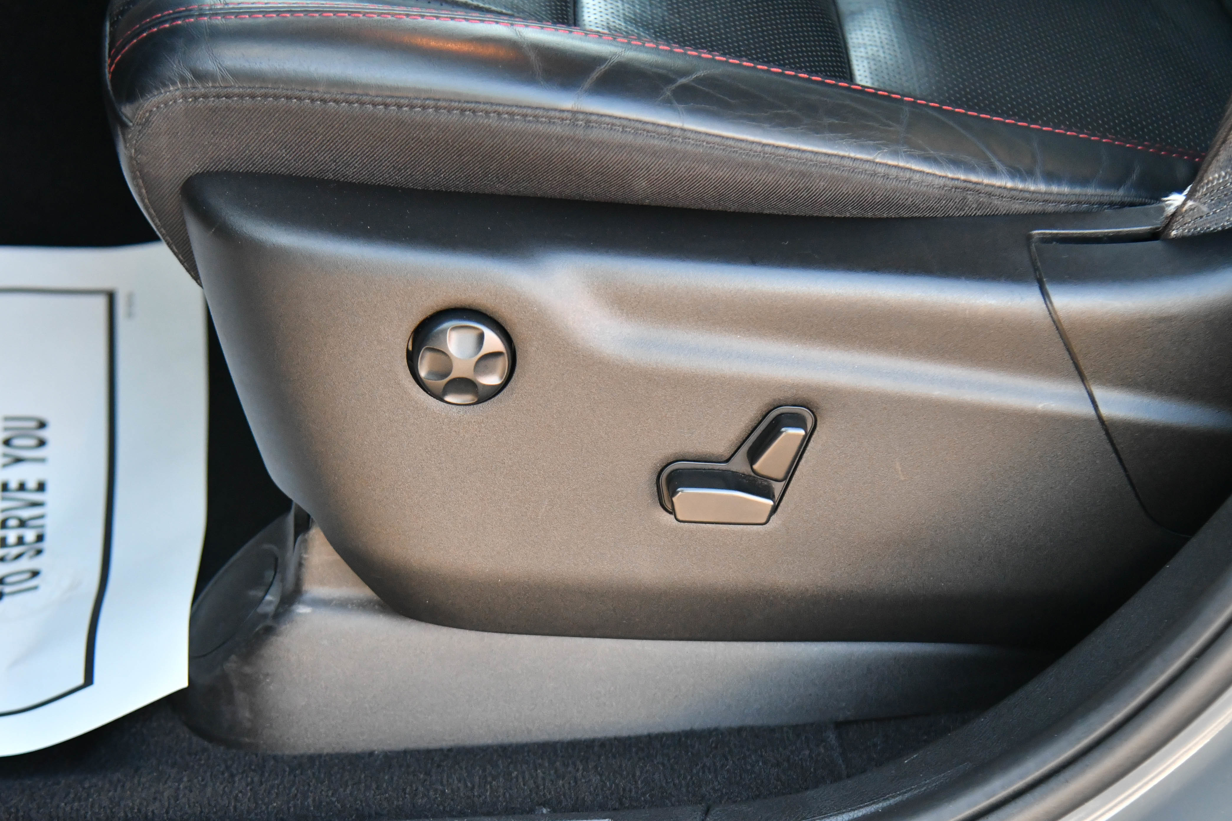 Used 2024 Dodge Durango GT image 17