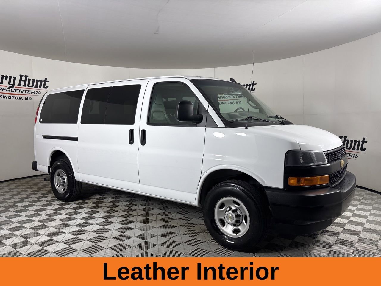 Used 2023 Chevrolet Express 3500 LS image 4