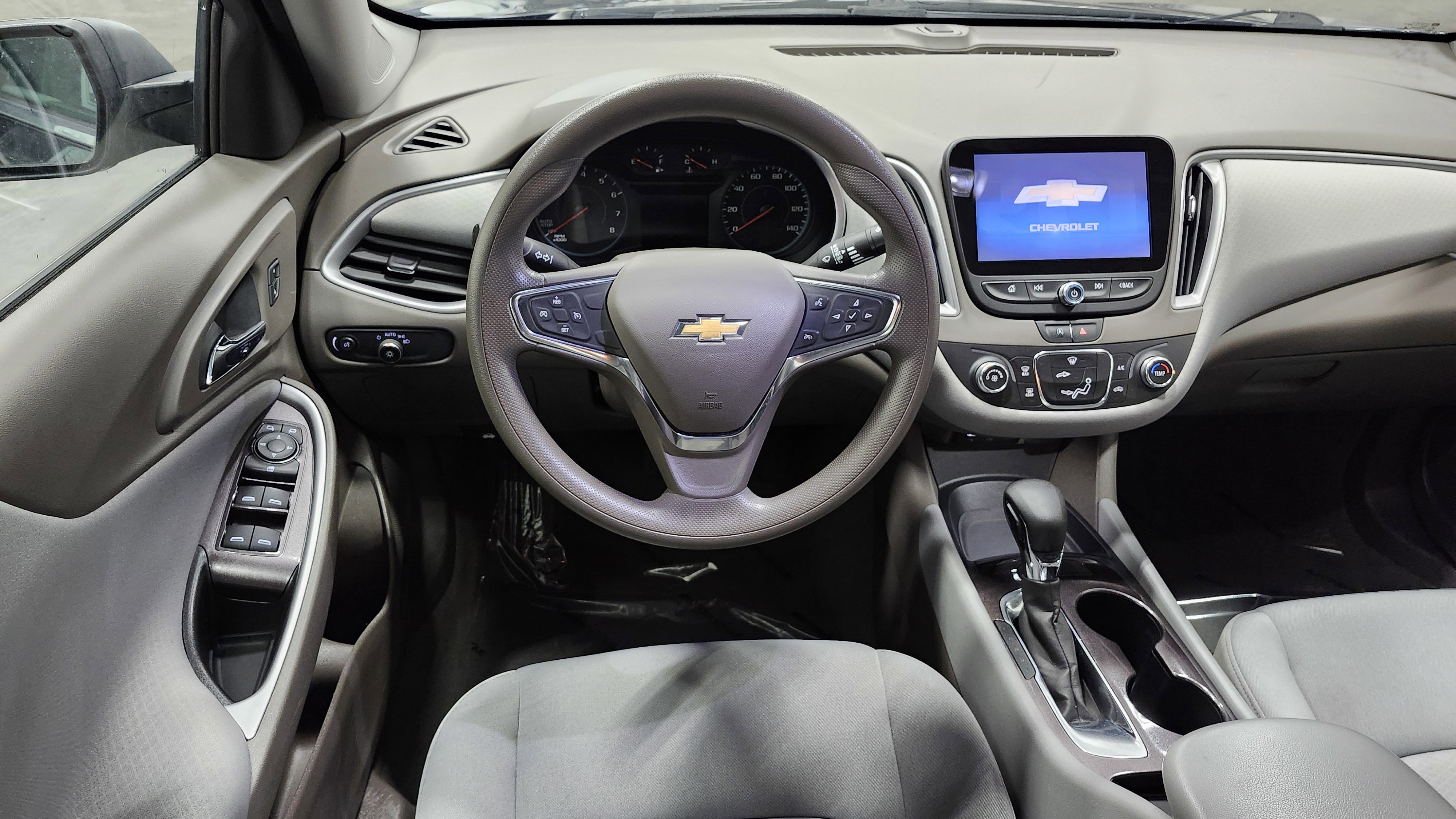 Used 2021 Chevrolet Malibu LS image 24