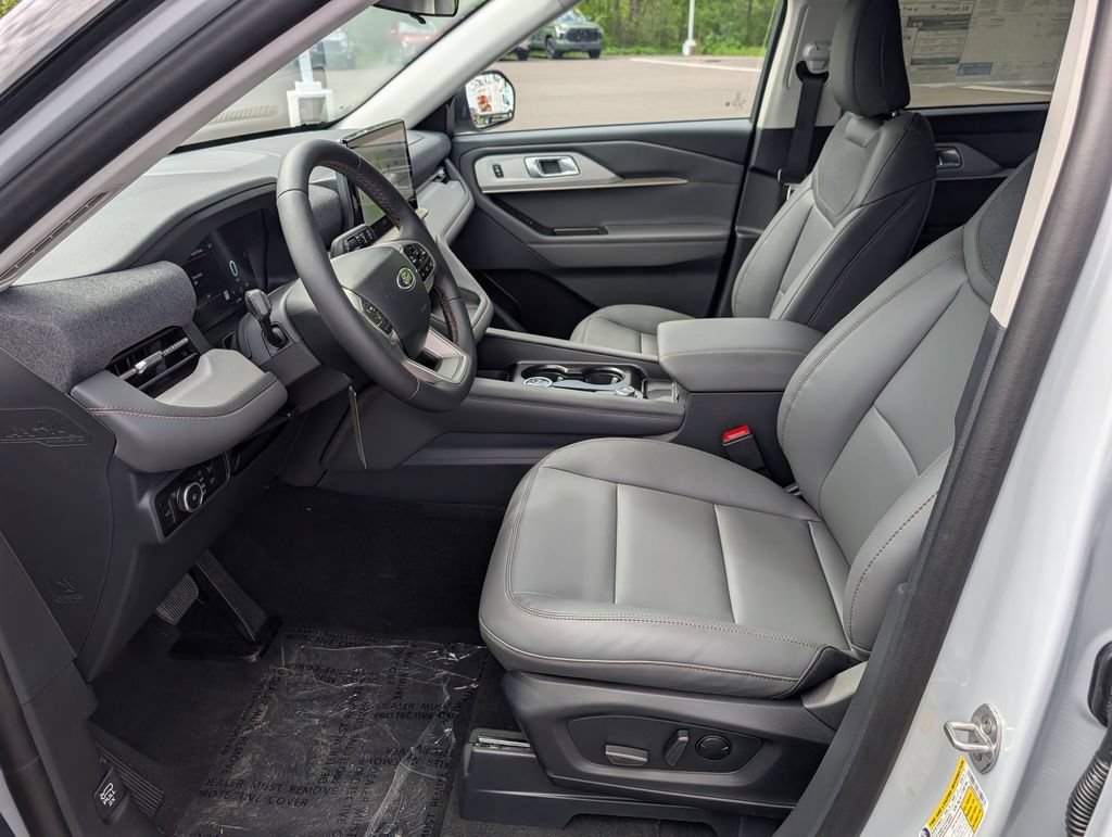 New 2026 Ford Explorer Active w/ Active Comfort Package AWD/4WD image 11