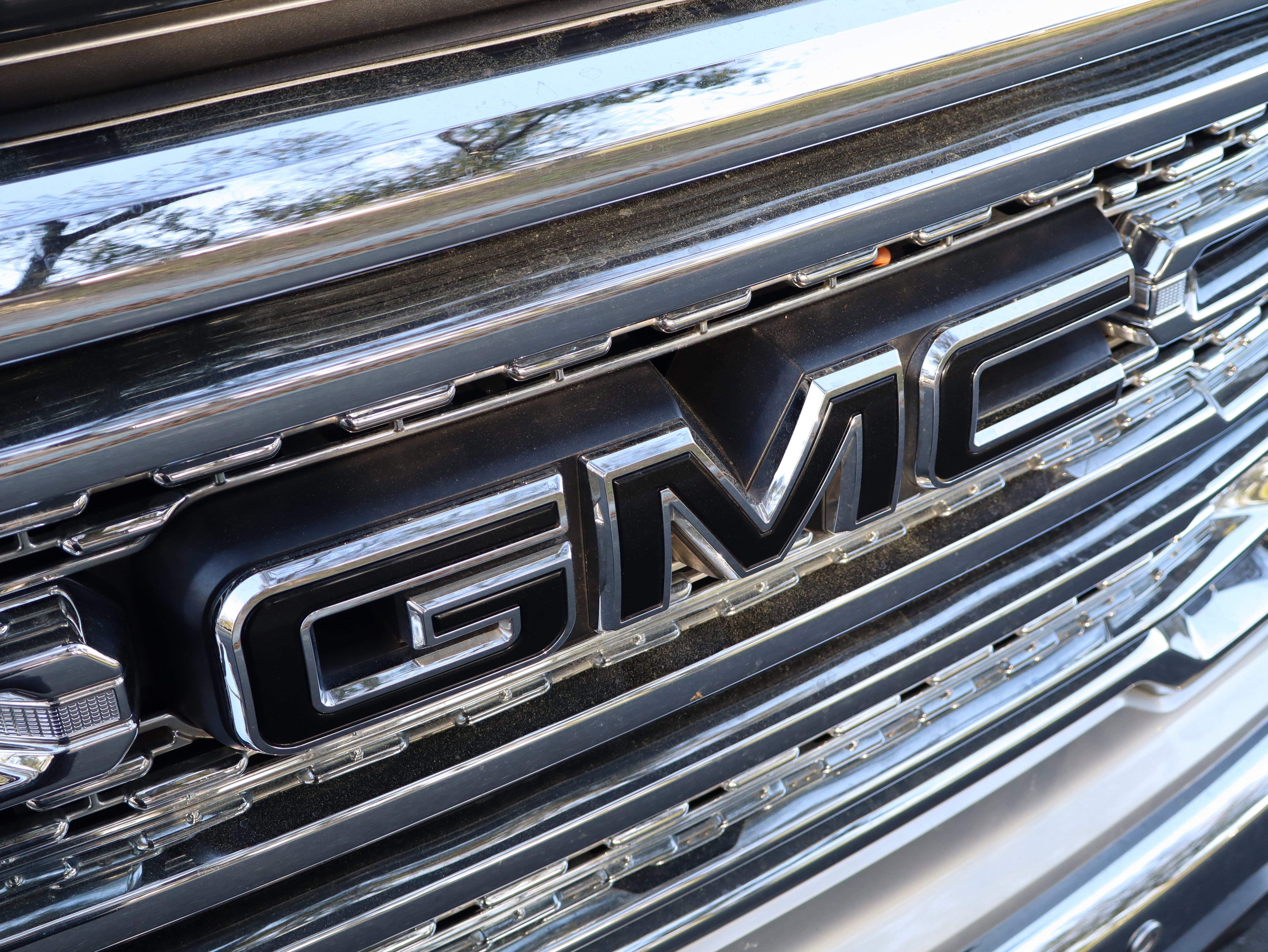 Used 2019 GMC Sierra 1500 SLT w/ SLT Premium Plus Package image 43