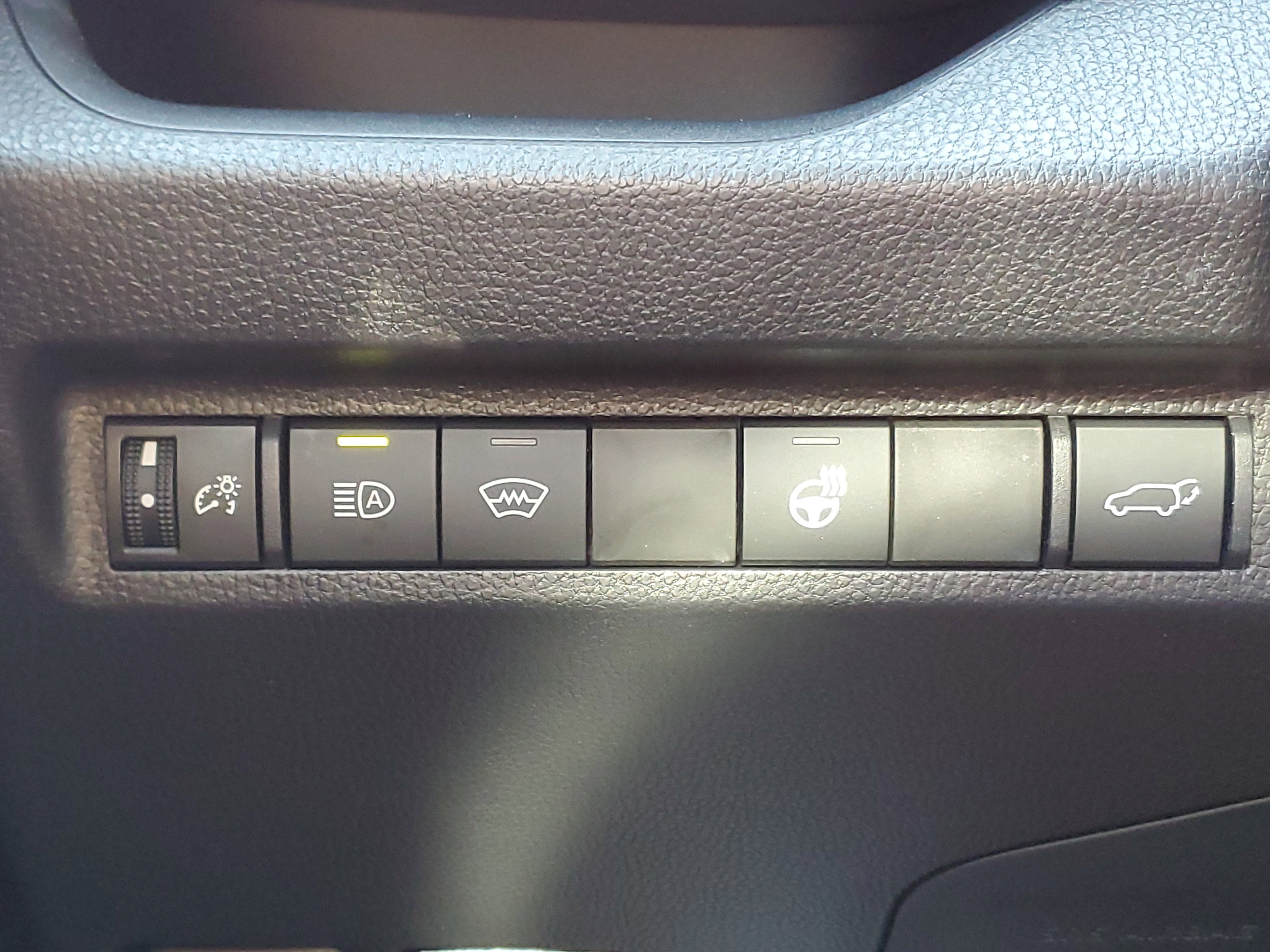 New 2025 Toyota RAV4 XLE image 36