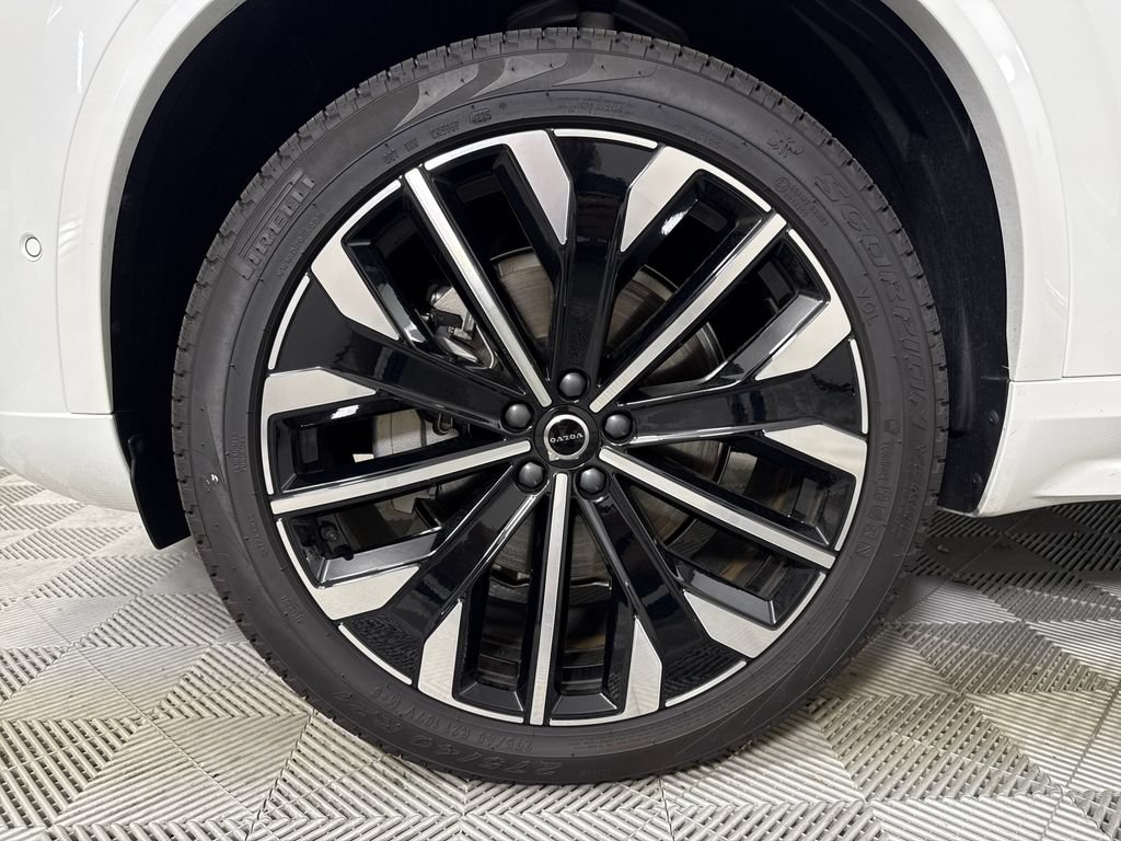 Used 2026 Volvo XC90 B6 Ultra AWD/4WD image 19