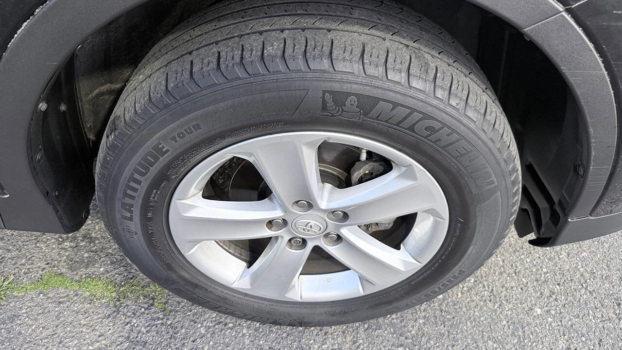 Used 2014 Toyota RAV4 XLE AWD/4WD image 45