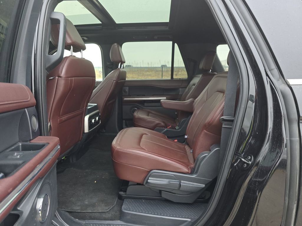 Used 2024 Ford Expedition Max Limited image 9
