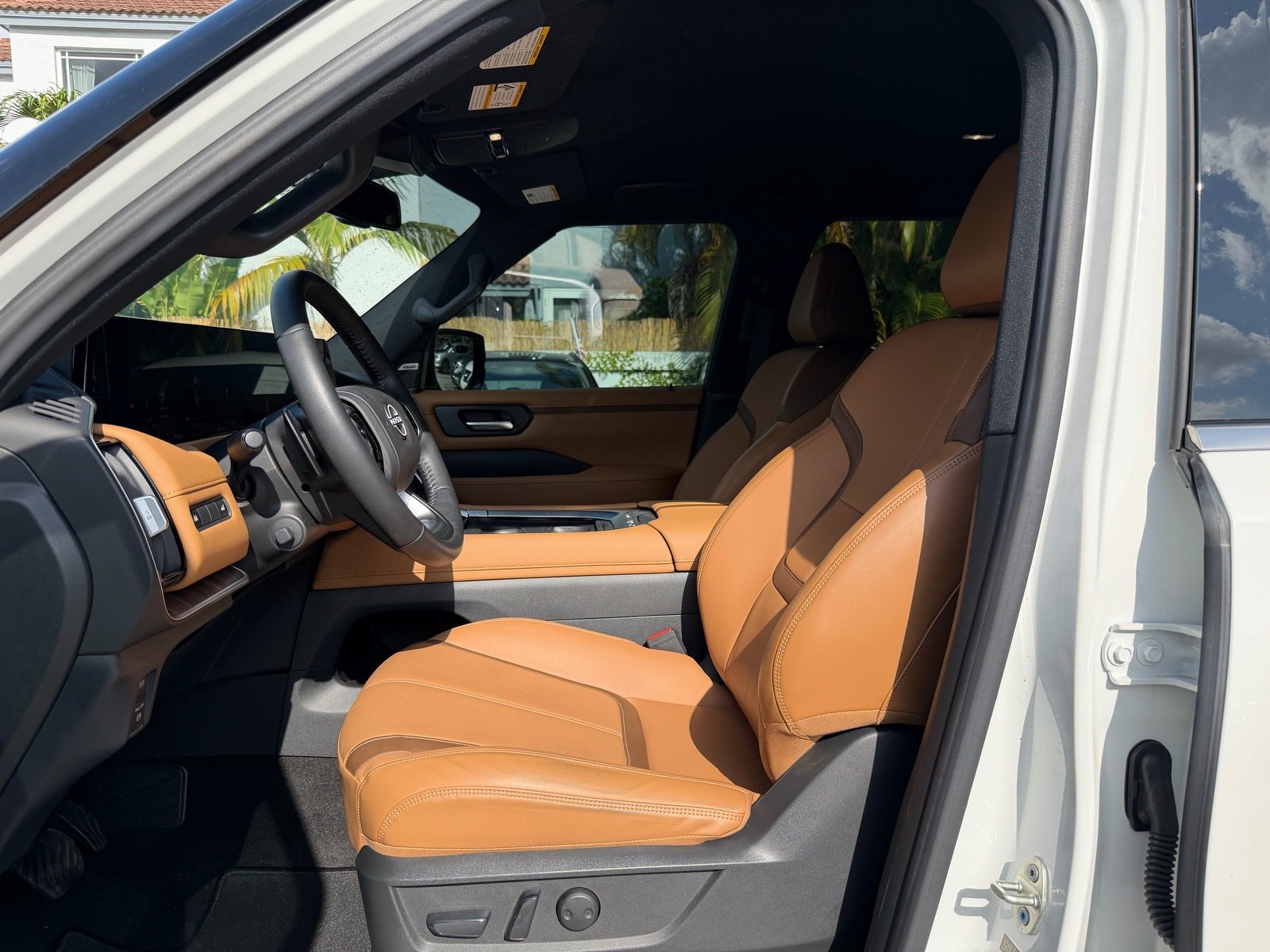 Certified 2025 Nissan Armada SL w/ Captain's Chari Seat Package RWD image 26