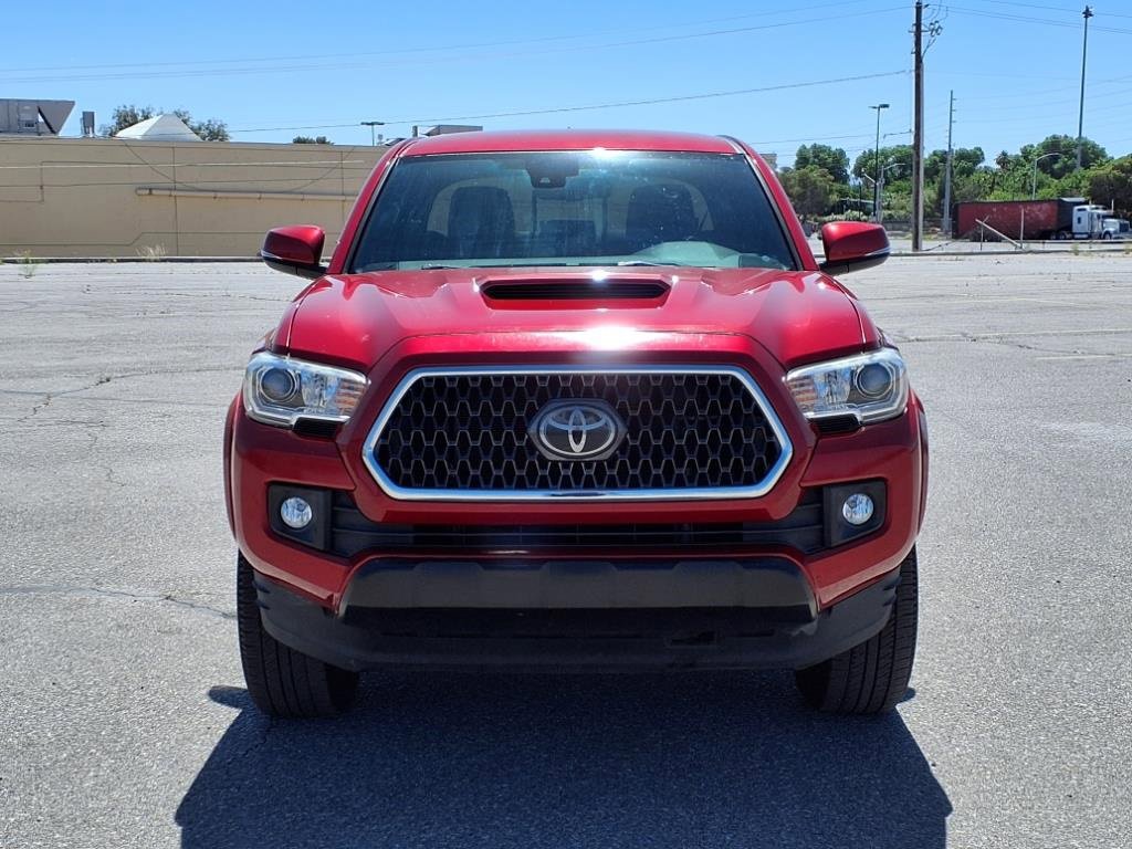 Used 2019 Toyota Tacoma TRD Sport image 3