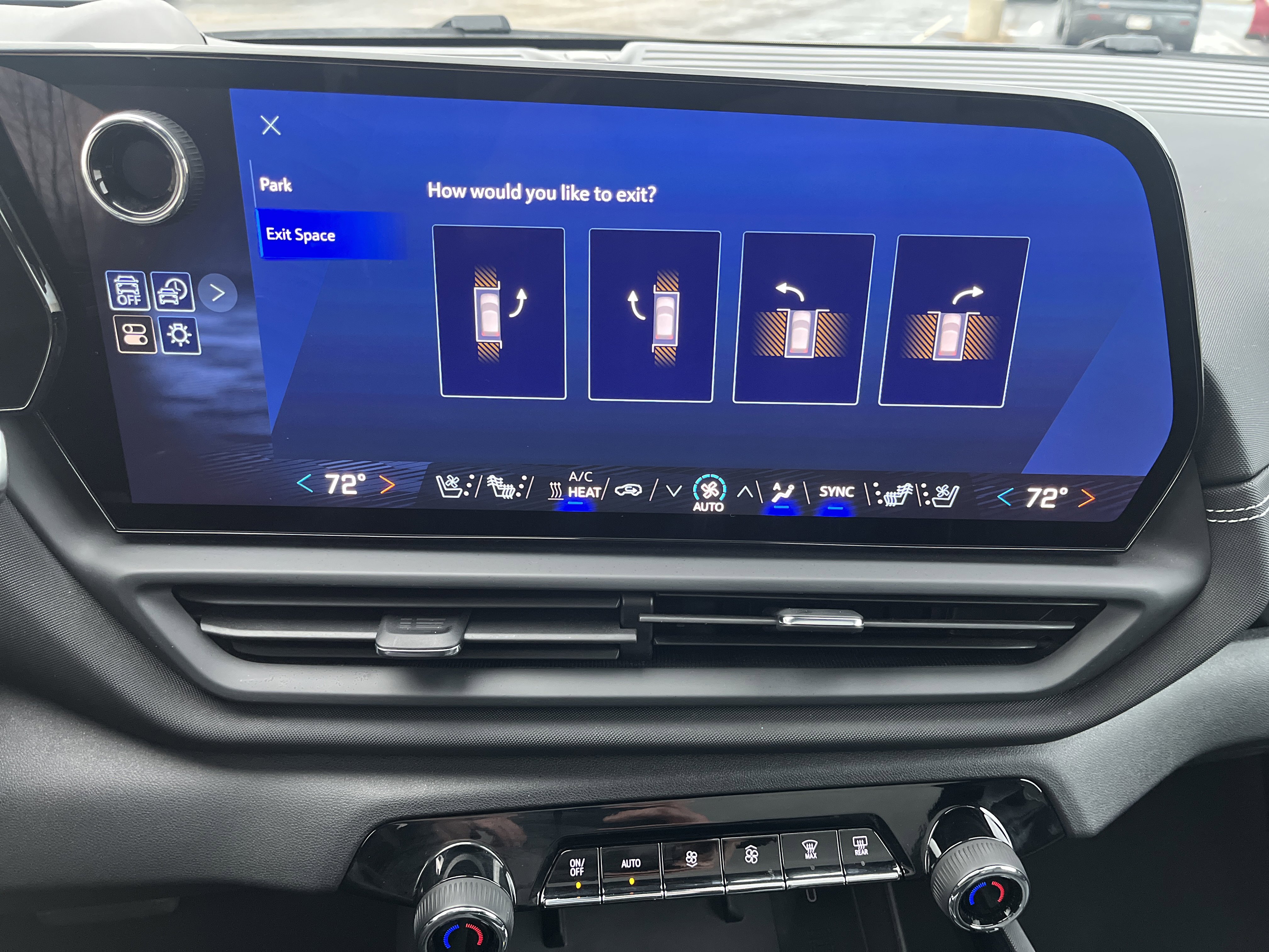 Used 2025 Chevrolet Silverado EV LT w/ LT Premium Package image 32