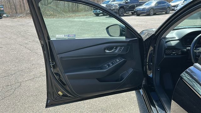 Used 2023 Honda Accord EX-L image 8