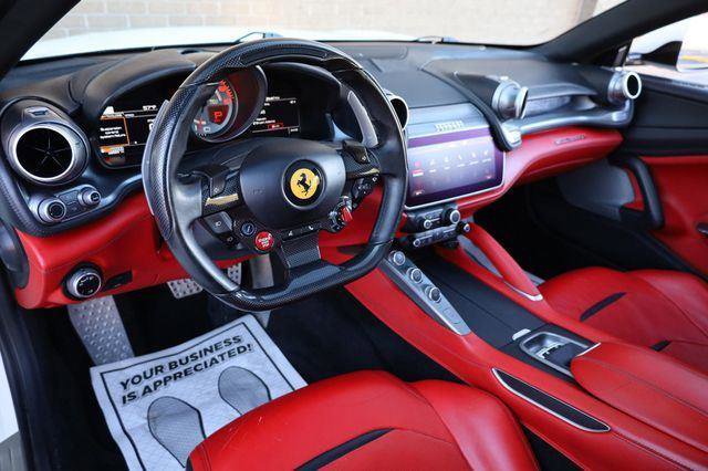 Used 2017 Ferrari GTC4Lusso AWD/4WD image 16