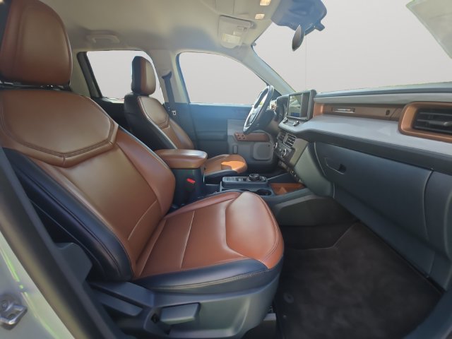 Used 2022 Ford Maverick Lariat w/ Lariat Luxury Package FWD image 14
