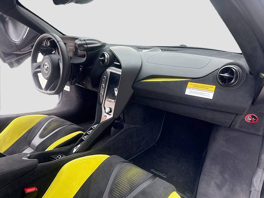 Used 2025 McLaren 750S Spider image 27