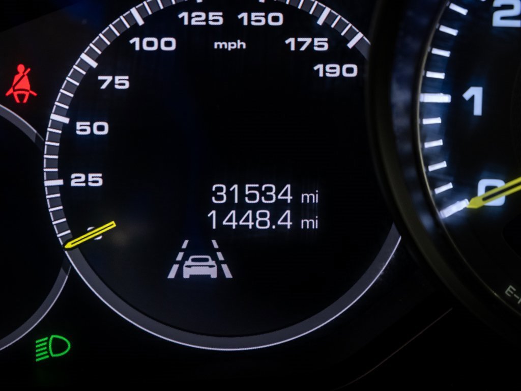 Used 2020 Porsche Panamera 4 image 12