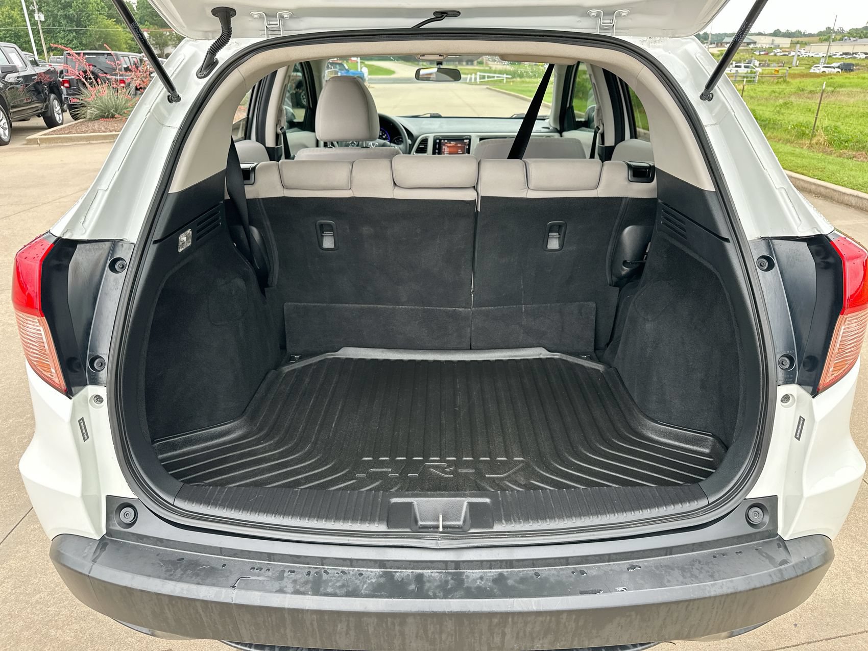 Used 2016 Honda HR-V EX image 23