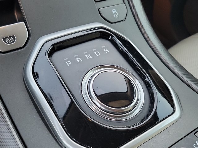 Used 2018 Land Rover Range Rover Evoque SE AWD/4WD image 27