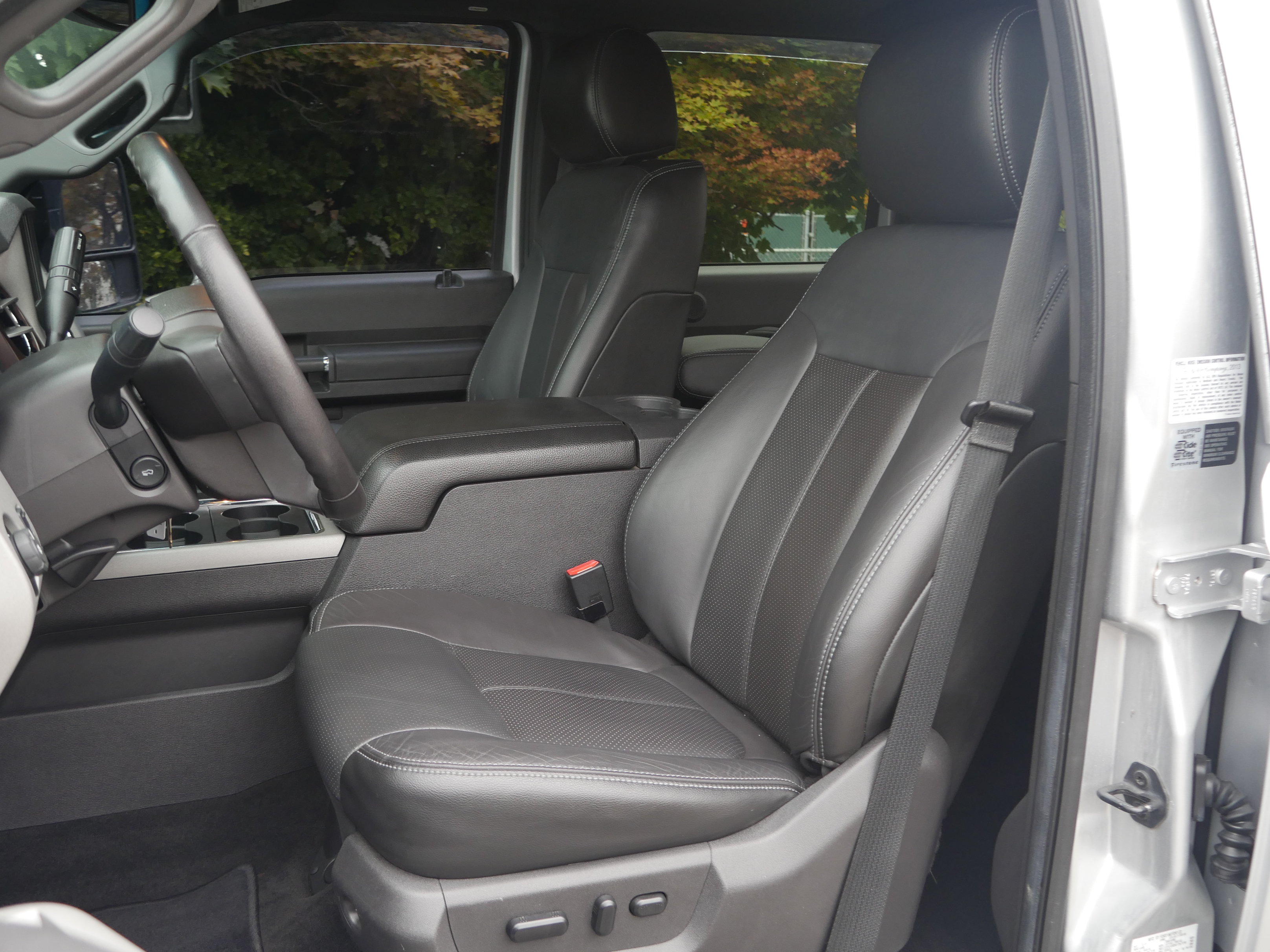 Used 2014 Ford F350 Lariat w/ Lariat Ultimate Package AWD/4WD image 33