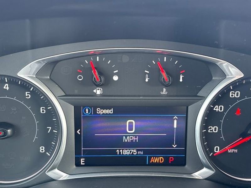 Used 2022 GMC Acadia SLE image 40