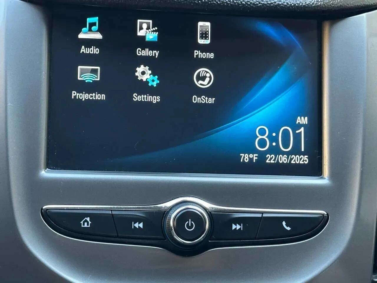 Used 2018 Chevrolet Cruze LT w/ Convenience Package image 12