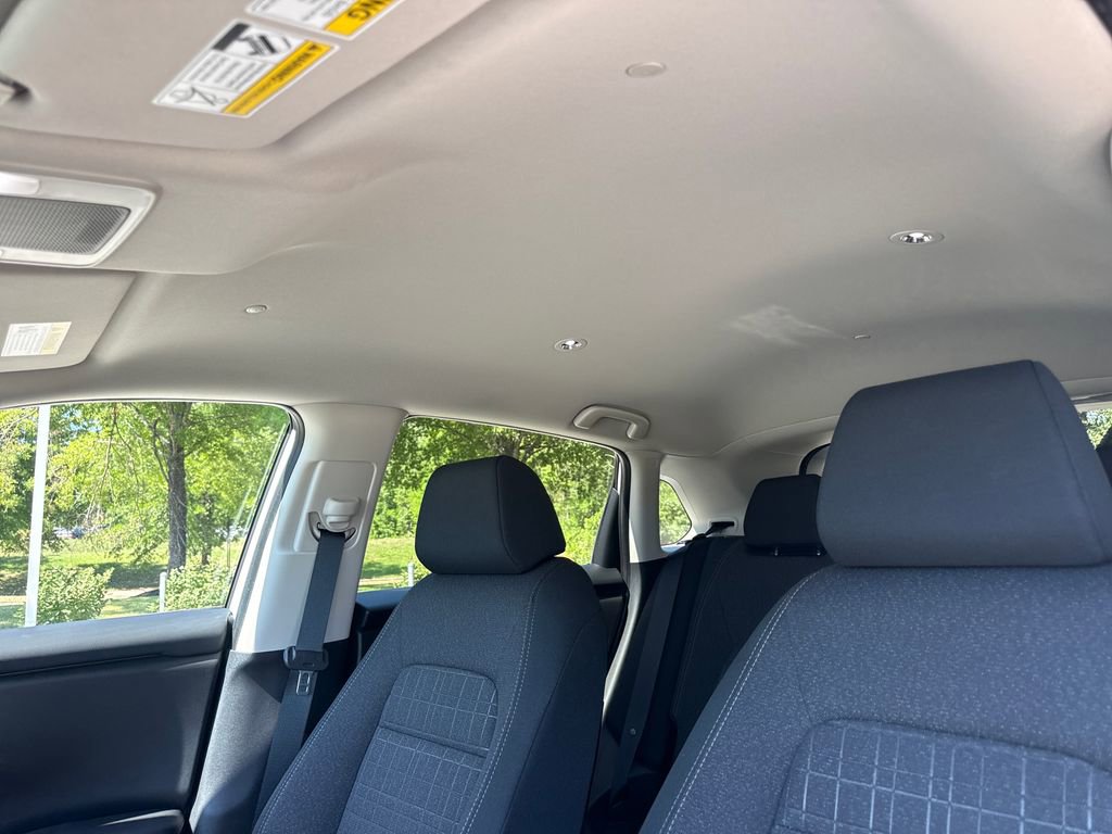Certified 2026 Honda HR-V LX image 30