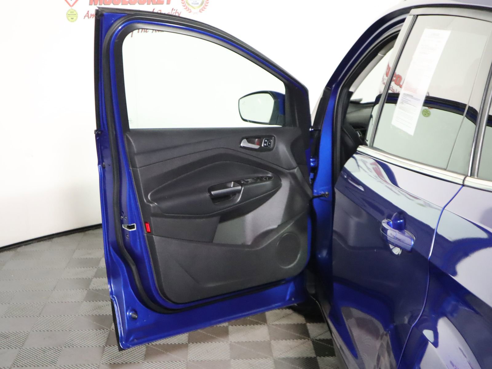 Used 2017 Ford Escape Titanium w/ Equipment Group 301A image 25