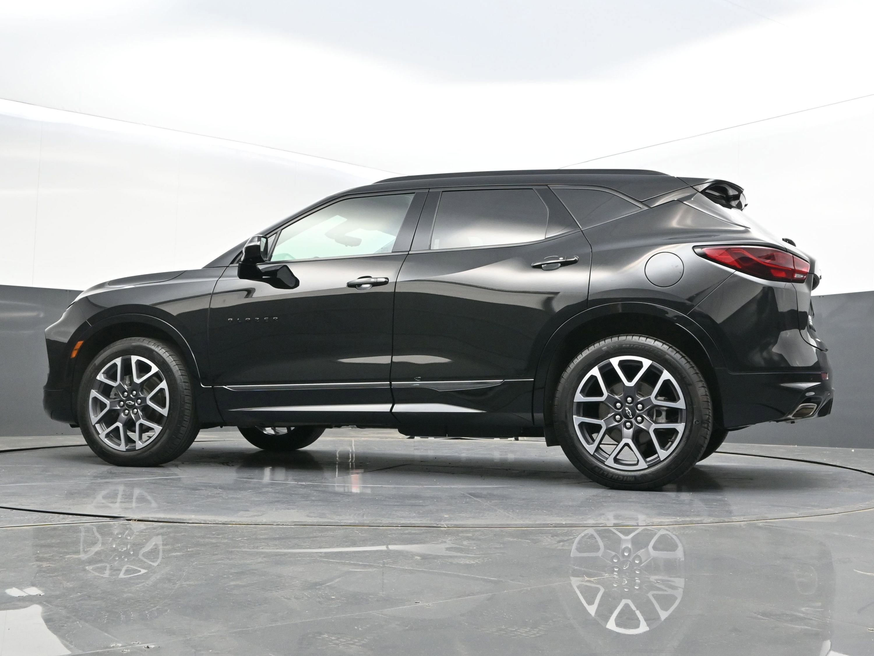 Used 2024 Chevrolet Blazer RS w/ Driver Confidence II Package AWD/4WD image 44